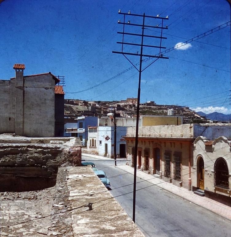 La Antigua Calle del Huizache en Saltillo 4 La Antigua Calle del Huizache en Saltillo 4