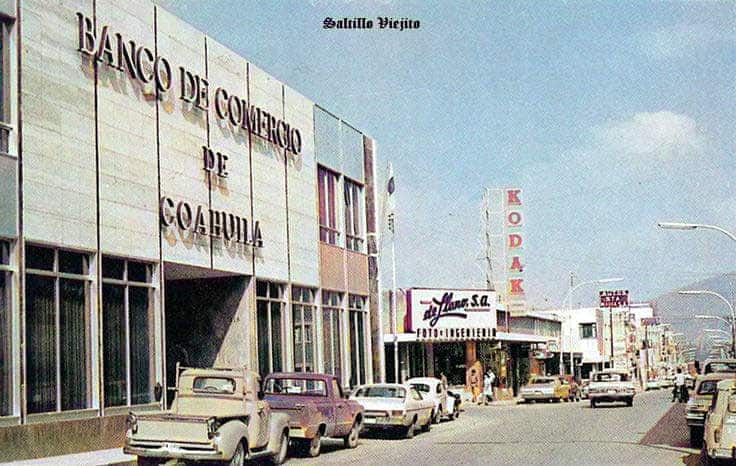3 Fotografías de los Bancos que han funcionado en este punto de la ciudad de Saltillo 3 3 Fotografías de los Bancos que han funcionado en este punto de la ciudad de Saltillo 3