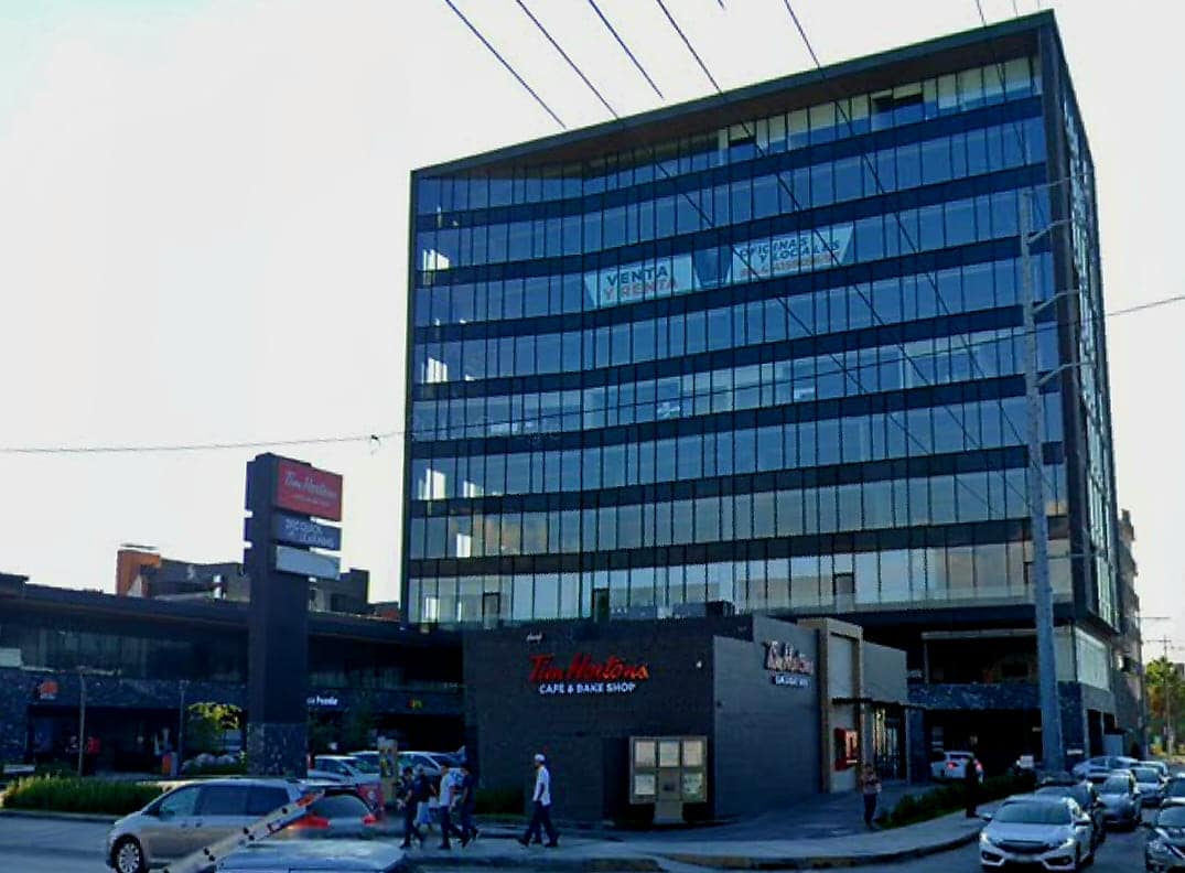 Plaza Comercial en Periférico y V. Carranza 2 Plaza Comercial en Periférico y V. Carranza 2