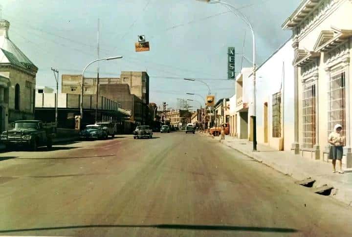 Calle Allende y cruce con Lerdo en los años 60's 1 Calle Allende y cruce con Lerdo en los años 60's 1
