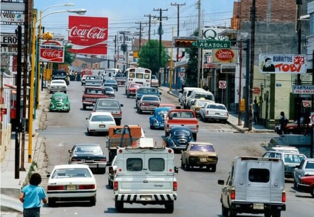 Cruce de Abasolo y Presidente Cárdenas a inicios de los años 90s 1